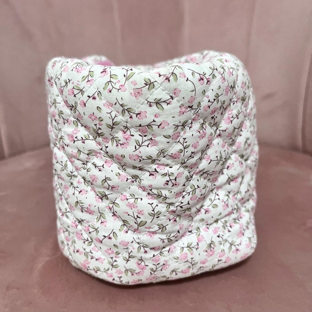 Fabric floral print lipstick/ makeuporganizer